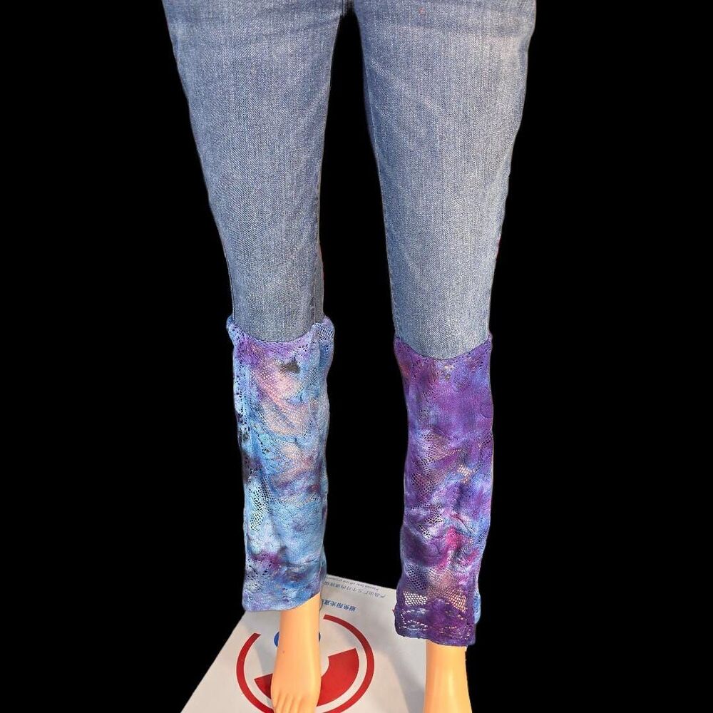 Custom Tie Dye Lace Bell Bottom Jeans Size 2/26 Small | Universal Thread Galaxy